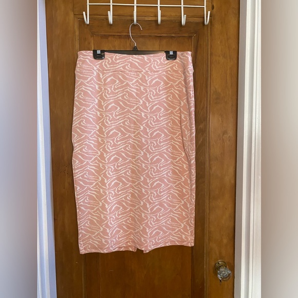 14th & Union Pink Skirt - Picture 1 of 3